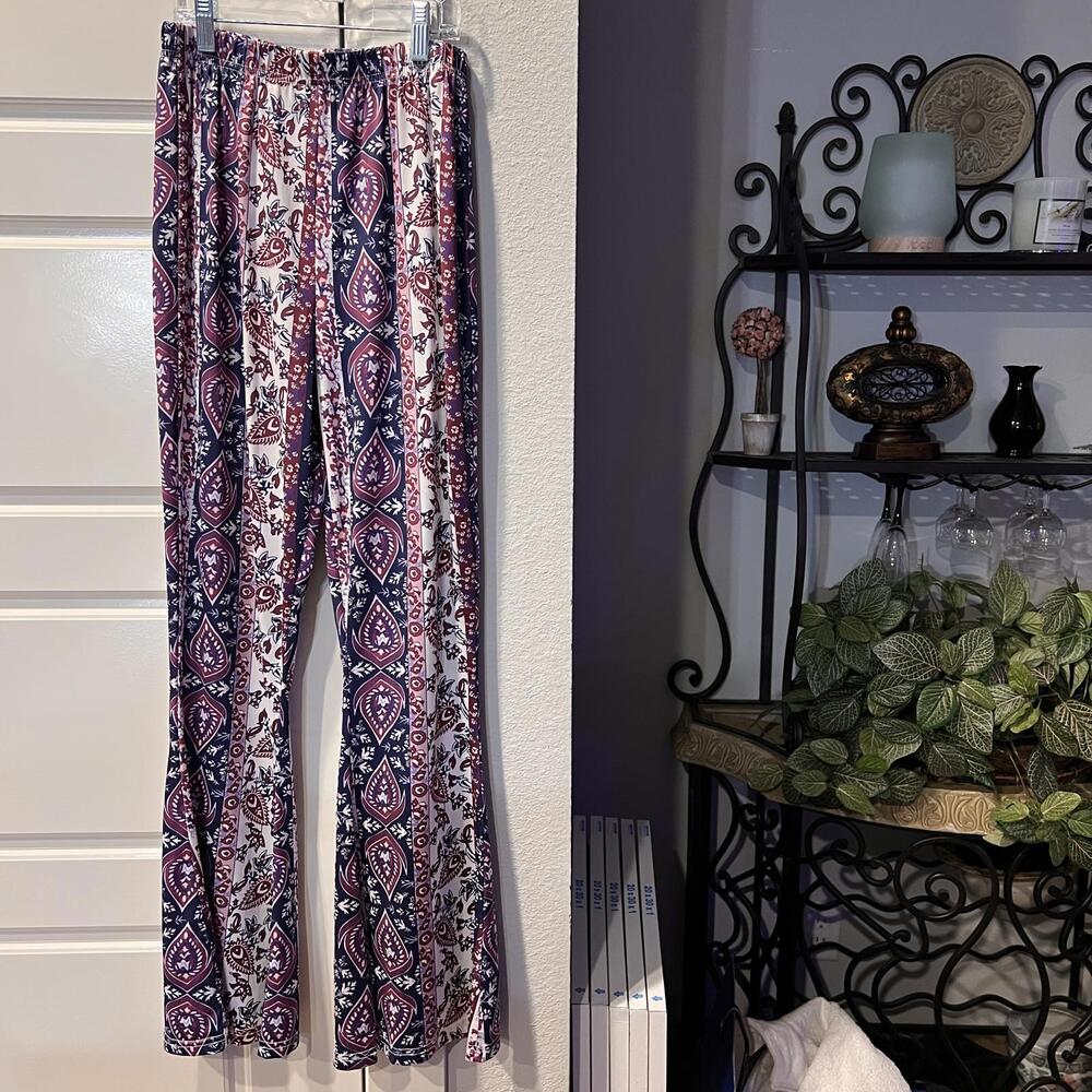 Women's Casual Pants with Patterned Design Size Small
